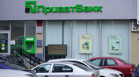 Скандал с ветераном в ПриватБанке — что известно об инциденте - 285x160