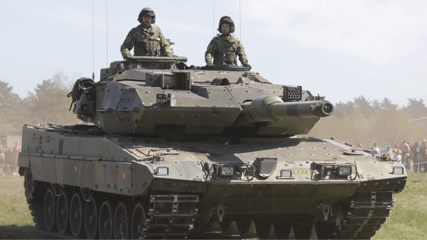 Швеция не исключает поставки танков Украине в будущем