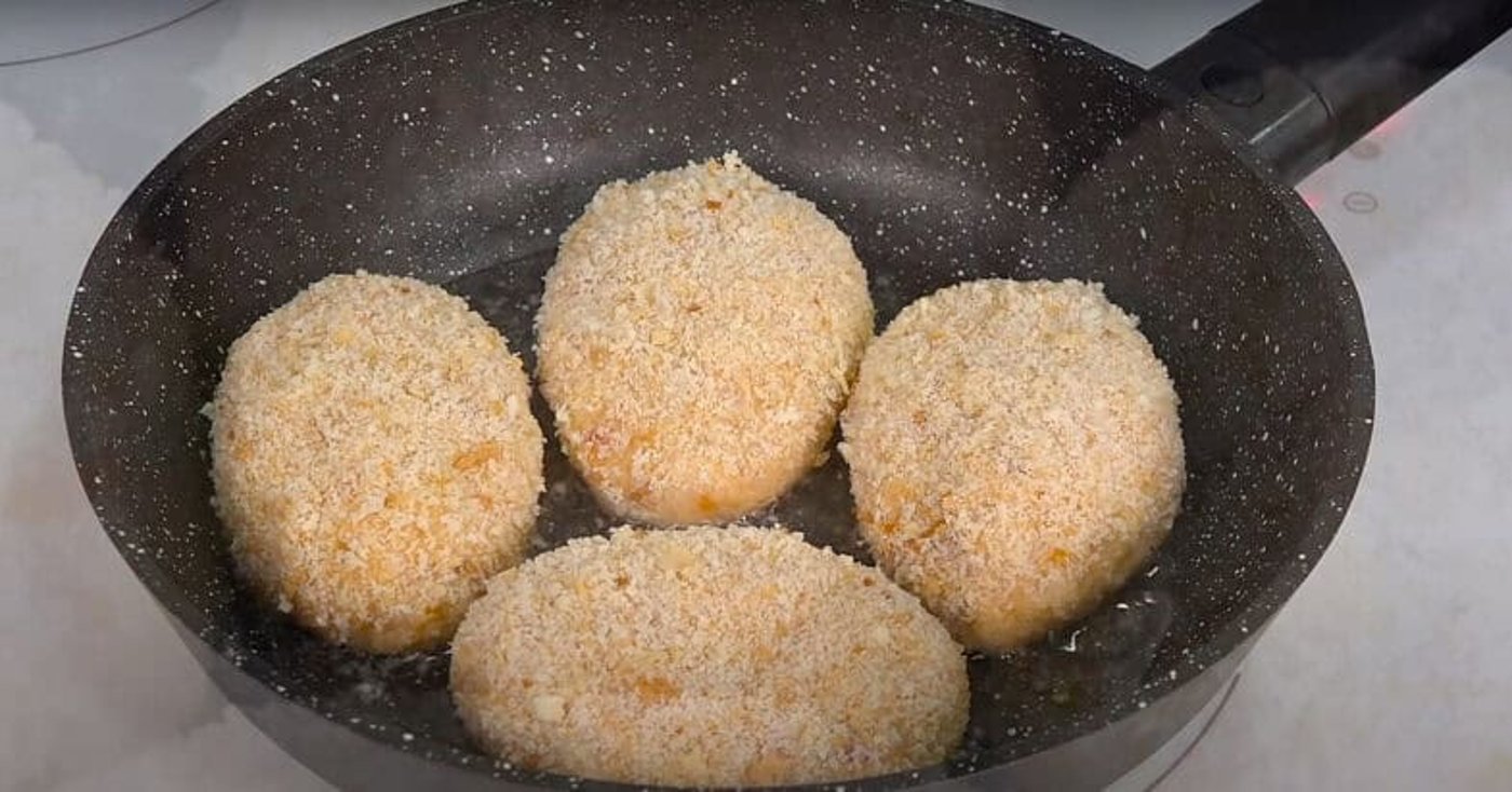 Котлети з рибного фаршу - рецепт з фото