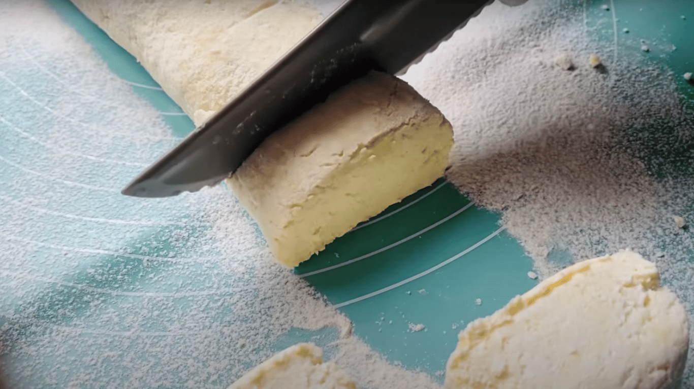 Смачні сирники на сніданок