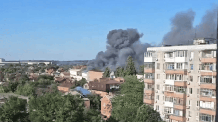 В Ростове сообщают о пожаре на складе боеприпасов — город накрыл дым - 285x160