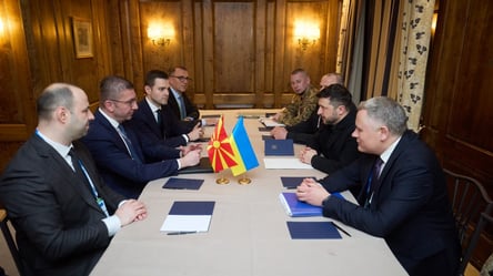 Зеленский провел встречу с премьером Северной Македонии - 290x166