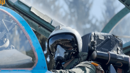 Як пілоти опановують F-16 в Україні: у Повітряних Силах показали вражаюче відео - 285x160