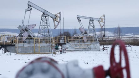 Из-за санкций россия сократит добычу нефти: что известно - 285x160