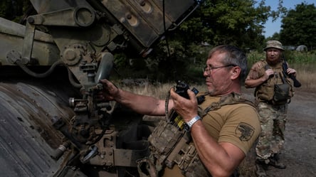 Перехід на новий контракт і відстрочка: як не втратити вислугу - 290x166