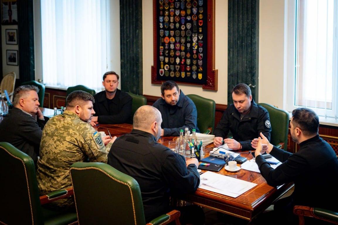 Деталі тристоронніх переговорів в Абу-Дабі