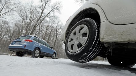 Чому навіть з гарною зимовою гумою авто нестійке на дорозі — головні причини - 285x160