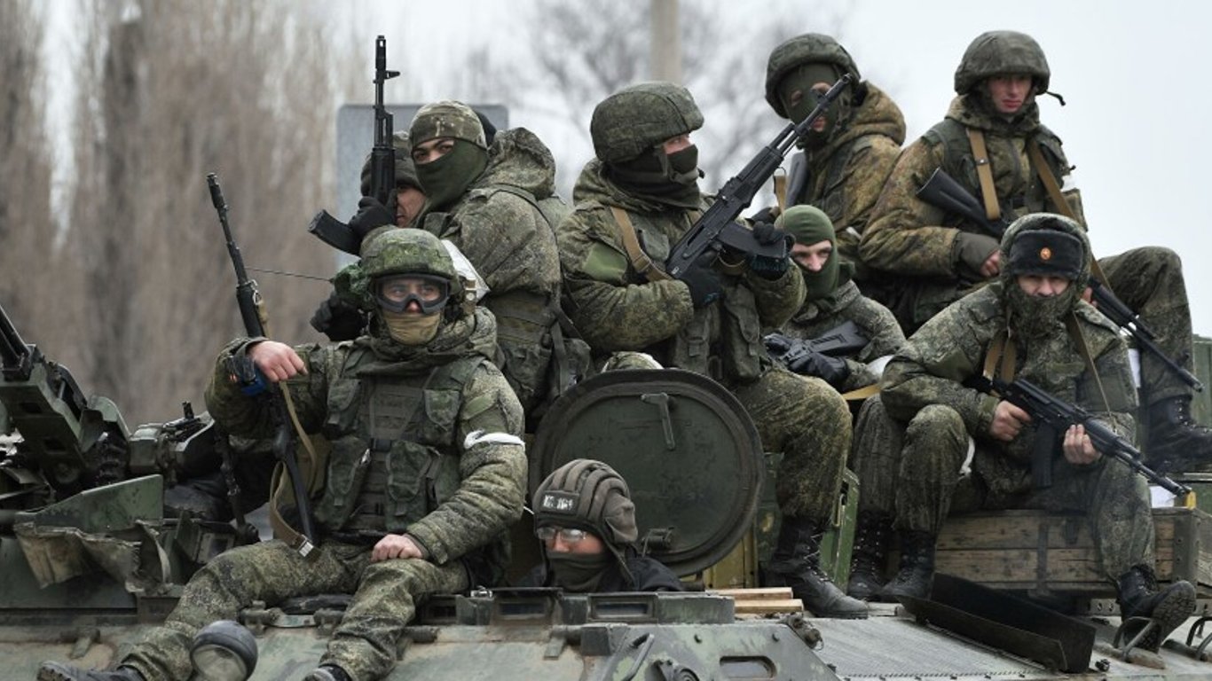 В Луганской ОВА рассказали, на каких направлениях россияне приостановили наступление