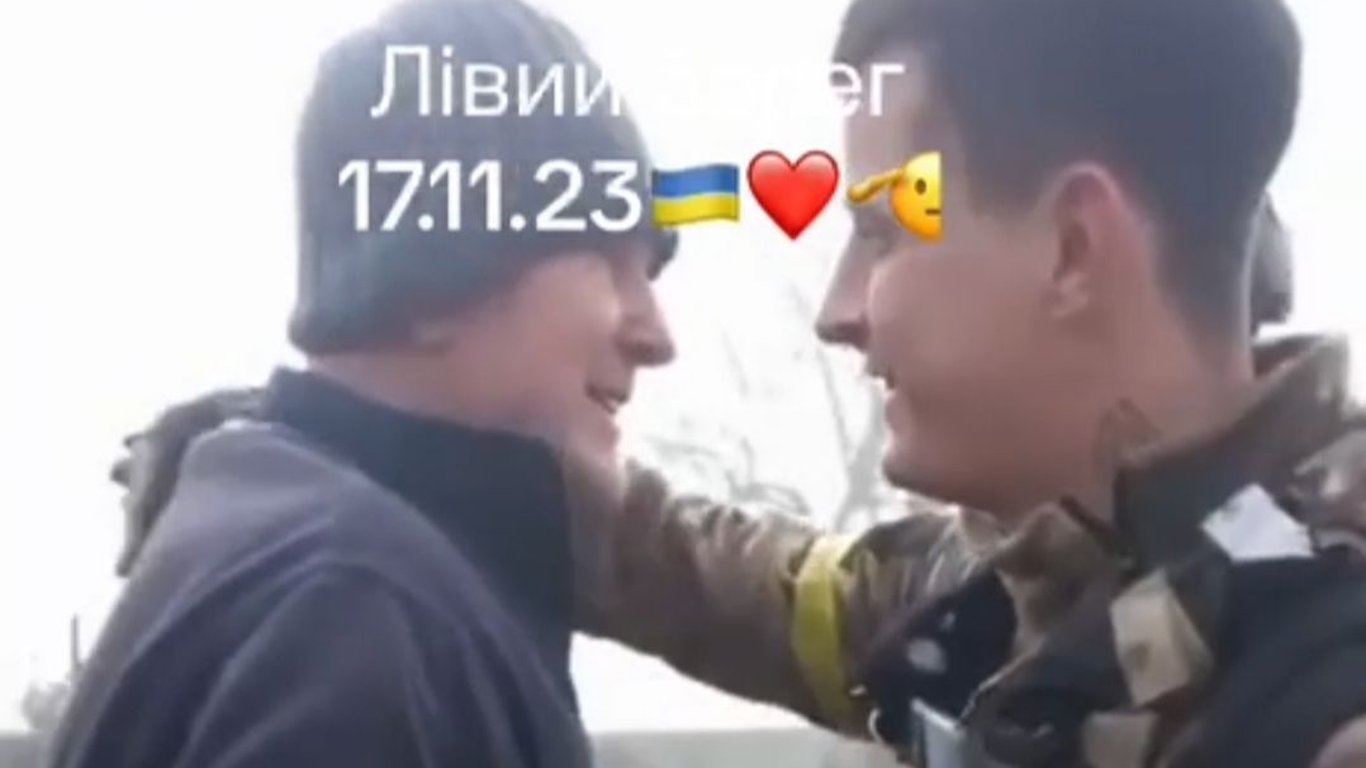 Як місцеві мешканці зустрічають українських бійців на лівому березі Херсонщини — відео