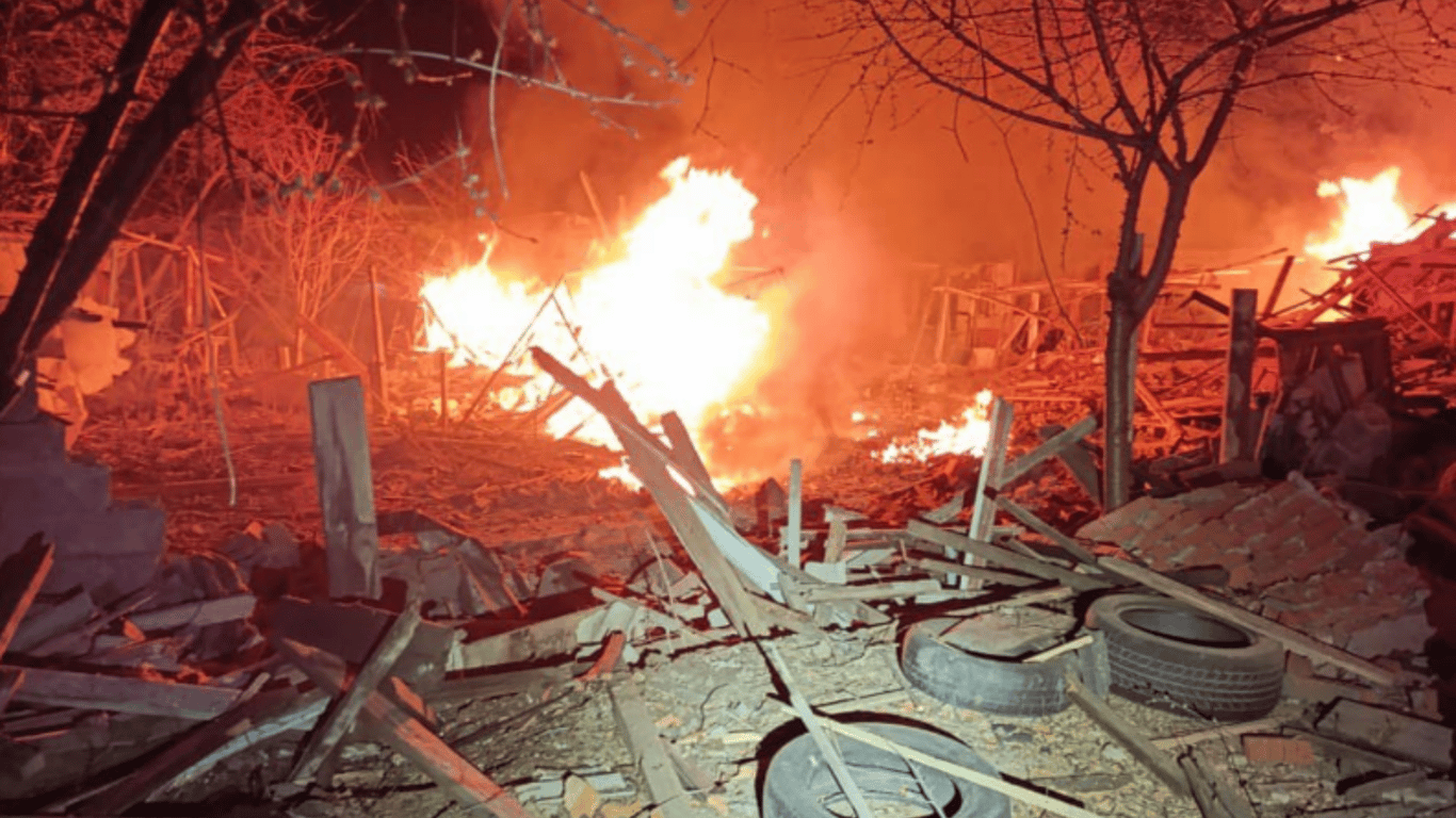 Враг нанес мощные удары по Харьковщине — в ОВА рассказали о жертвах и разрушениях
