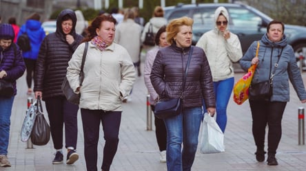 У Києві завтра вируватиме штормовий вітер та злива: прогноз погоди - 290x166