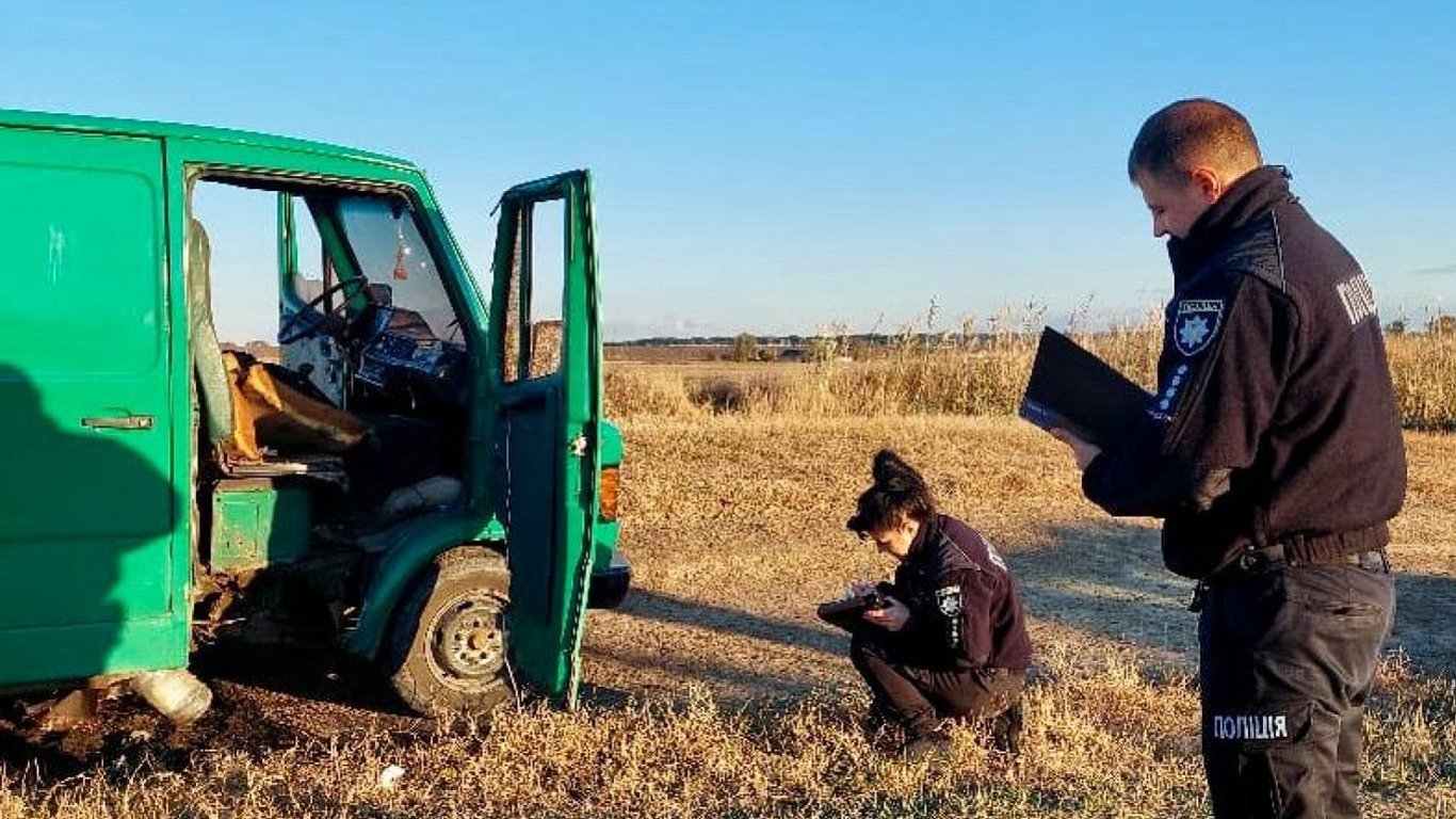 На щастя граната викотилась з машини і тільки поранила жертву пограбування, а злодія посадили на 11 років