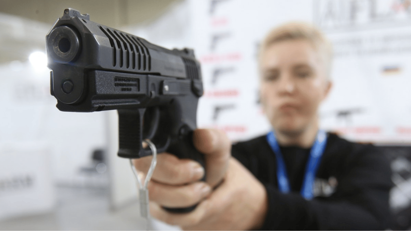 Як отримати дозвіл на зброю в Україні у 2023 році? - 250x140
