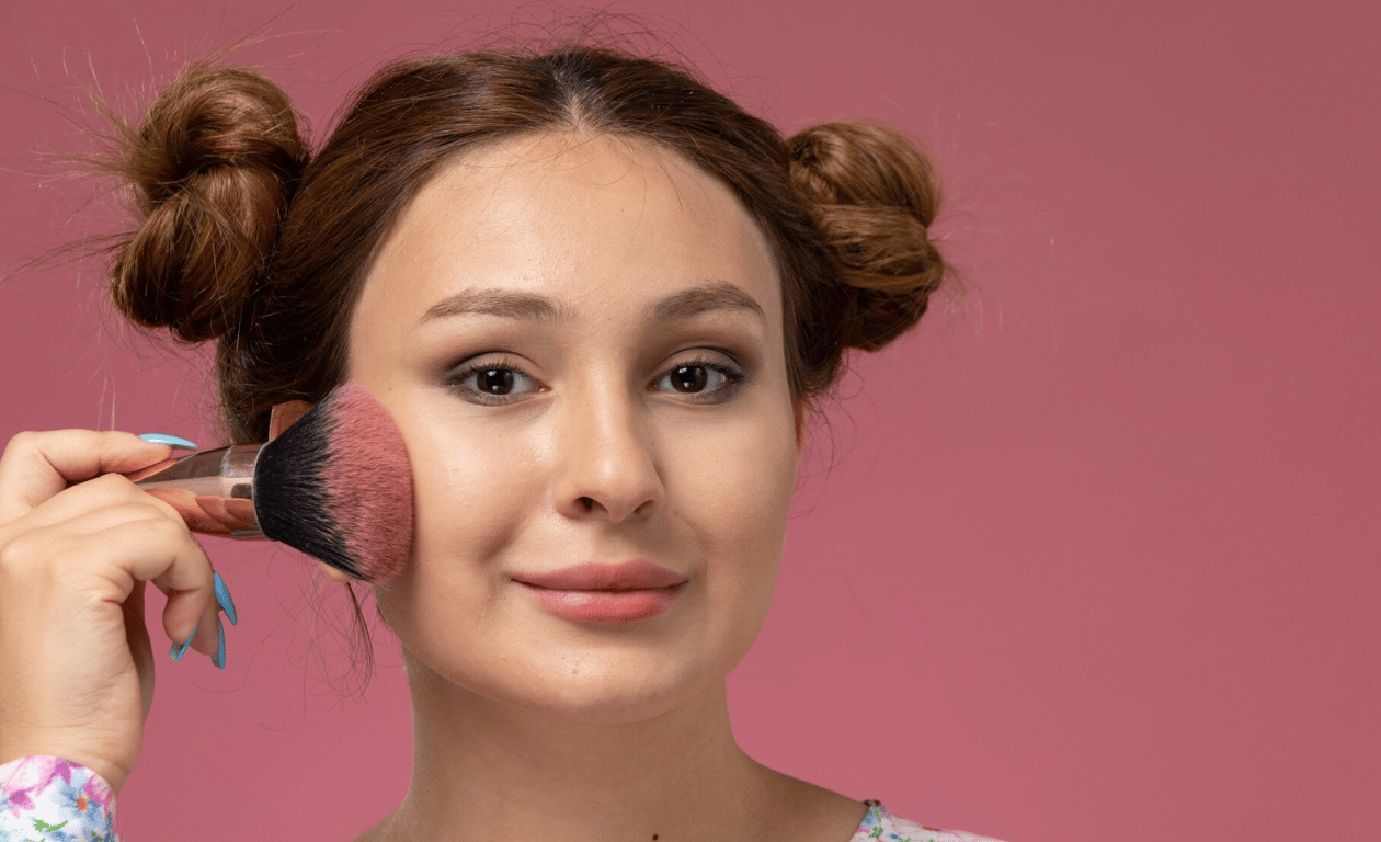 Яскравий рум'янець для справжніх модниць