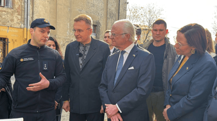 Король Швеції відвідав будинок у Львові, який атакувала Росія - 304x171