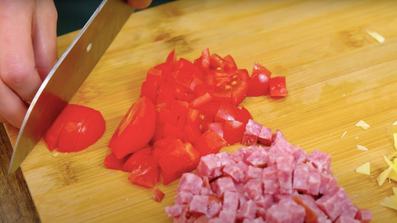 смачний та лінивий рецепт з лаваша на сніданок за 15 хвилин