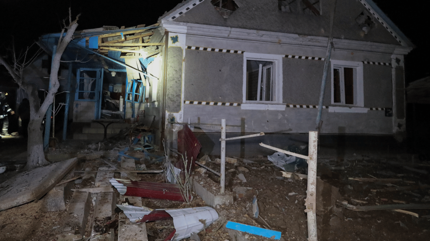 Нічні вибухи на Вінничині — ворог атакував приватний будинок