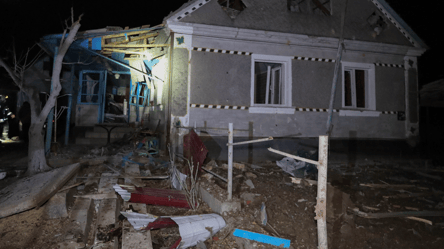 Ночные взрывы в Винницкой области — враг атаковал частный дом - 285x160