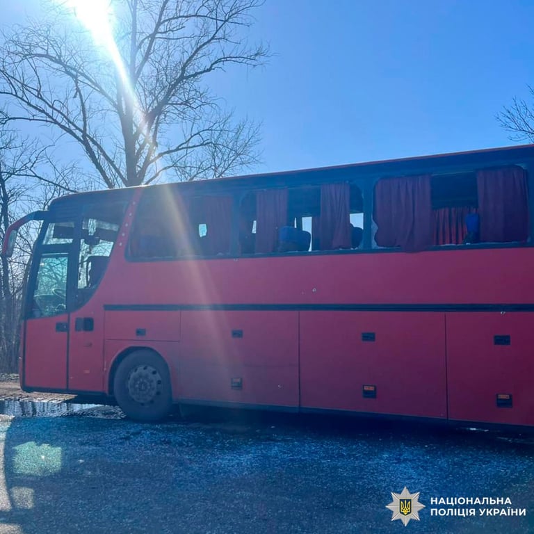 Удар по автобусу на Харківщині 13 березня