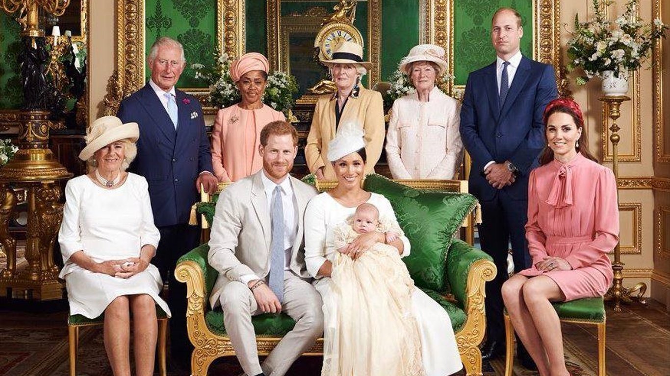 Біограф Меган Маркл і принца Гаррі написав нову скандальну книгу про королівську сім'ю