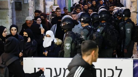У мечеті Аль-Акса знову відбулися сутички між палестинцями та  поліцією Ізраїлю - 285x160