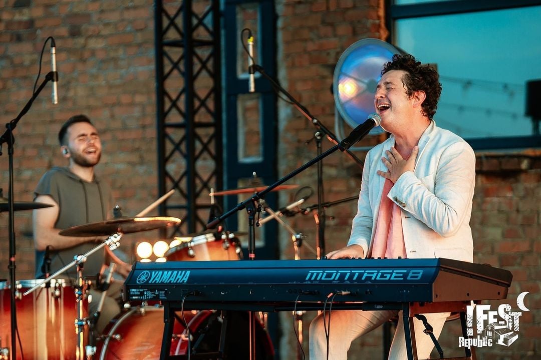 Pianoбой на своем концерте на западной Украине