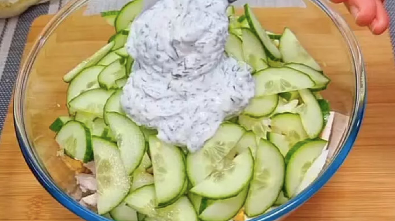 рецепт салату з пекінською капустою