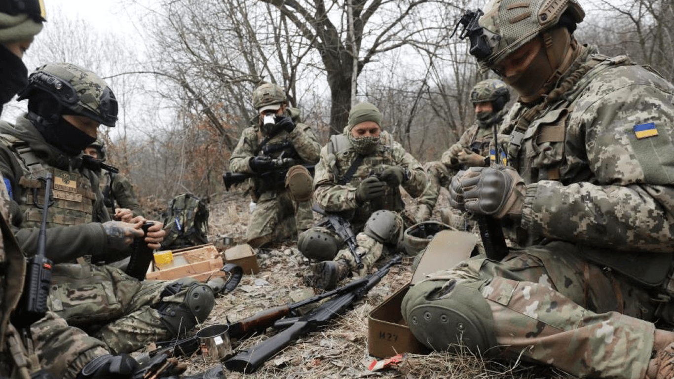 Военный заявил, что фронт держится на энтузиазме командиров