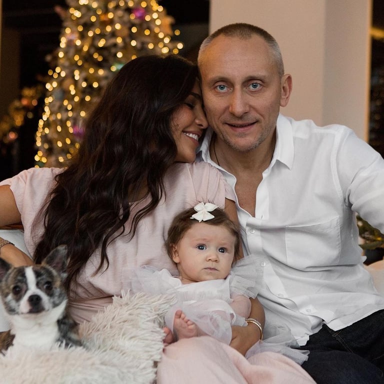 Бізнесвумен Санта Дімопулос з чоловіком. Фото: instagram.com/santadimopulos/