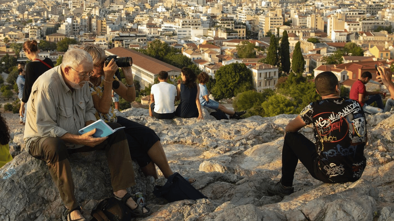Попасть на Акрополь станет непросто: власти Греции вводят жесткие меры для туристов
