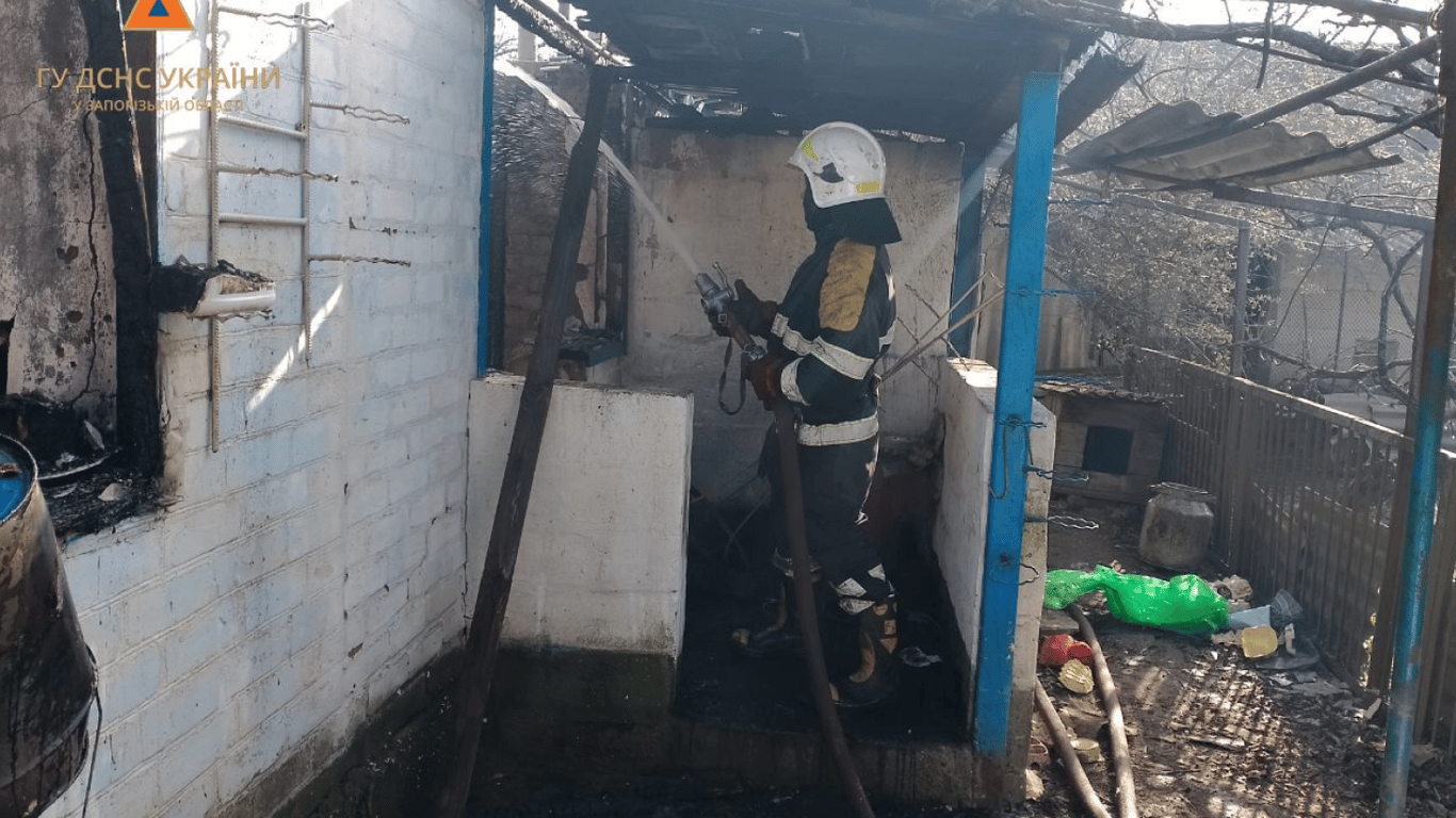 У Запорізькій області сталася серйозна пожежа: є постраждалий