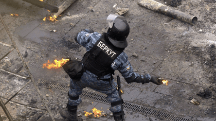 Беркутовцам из Крыма, издевавшимся над активистами Майдана во время оккупации, объявили подозрение - 285x160