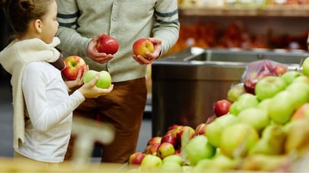 В Україні дорожчають яблука: експерти назвали причини - 285x160