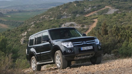 Внедорожник без рамы: стоит ли покупать подержанный Mitsubishi Pajero IV - 285x160