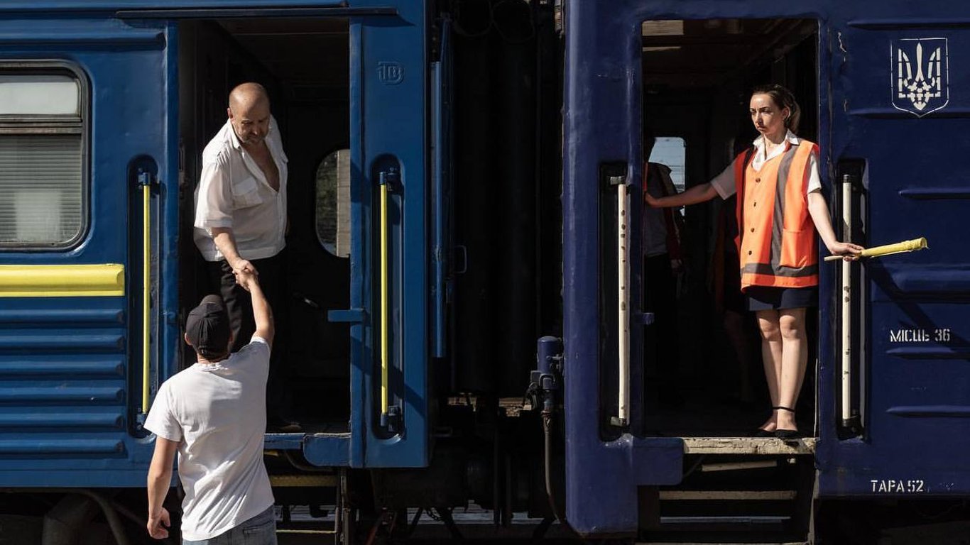 Зеленський привітав із професйним святом українських залізничників