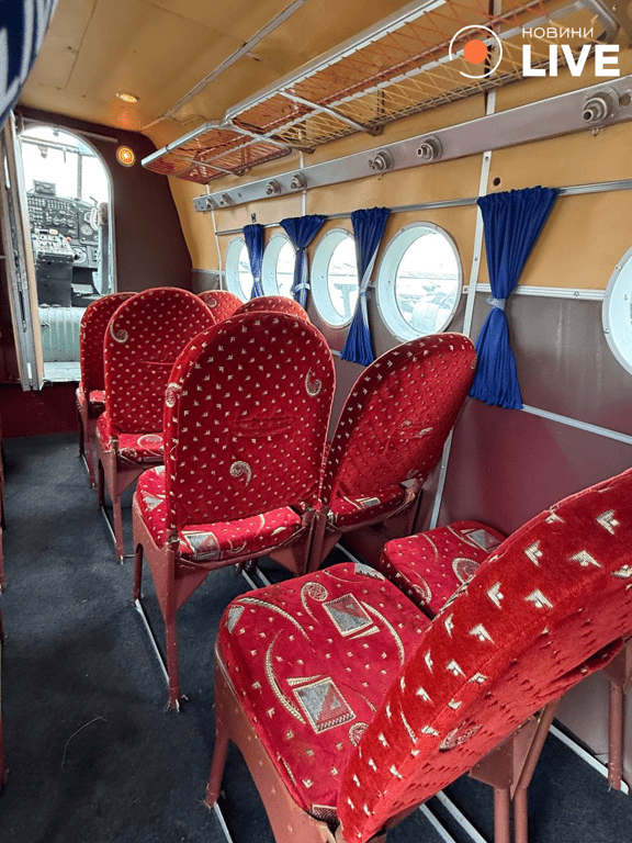 Літак Ан-6 передали Держмузею авіації