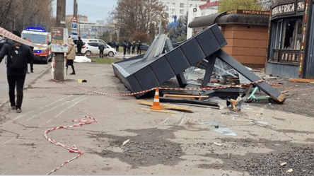 Наїзд на зупинку у Хмельницькому — водій був під кайфом - 285x160