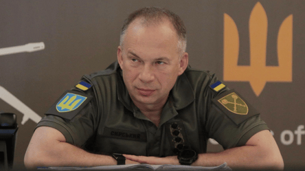 Підстав для звільнення Сирського немає: нардеп про скандал у полку "Скеля" - 285x160