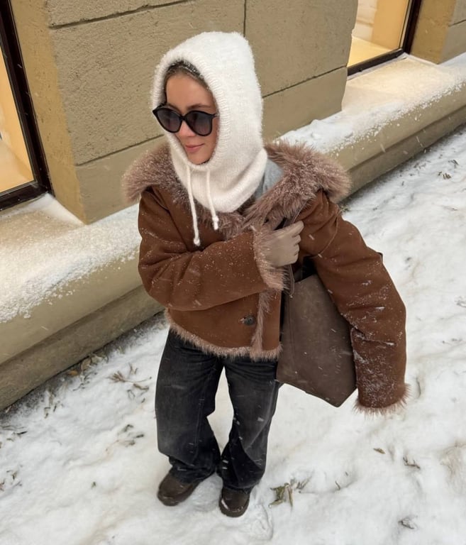 Капор легко інтегрувати в образ