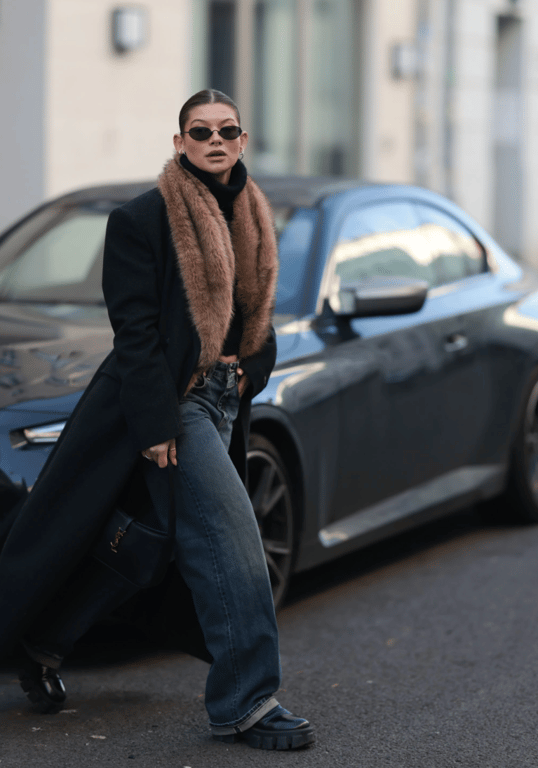 Який шарф органічно вписується в різні образи