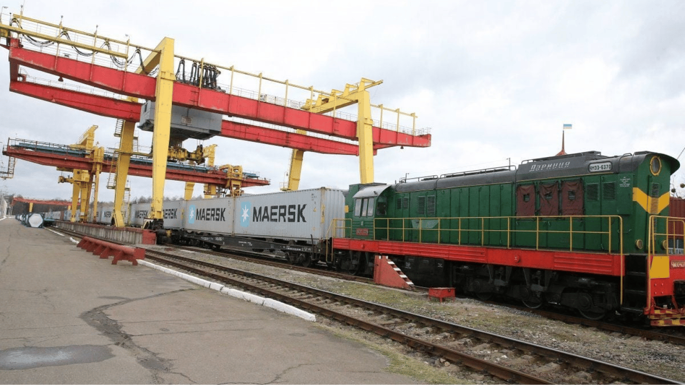 Укрзалізниця запустить контейнерні поїзди до Німеччини