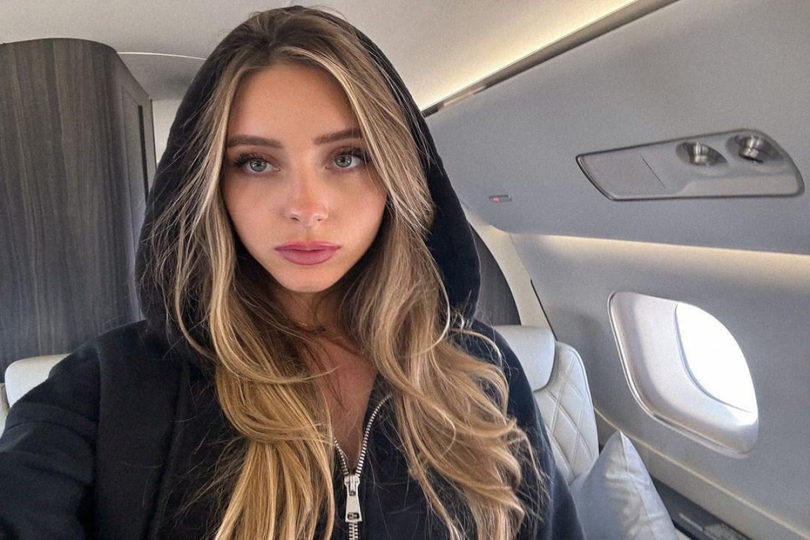 дівчина Дурова Вавілова