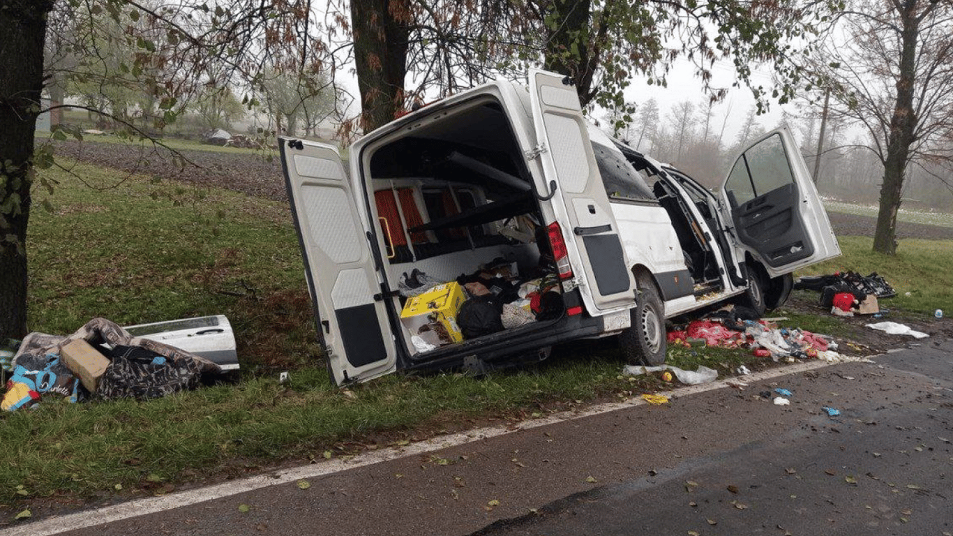 МЗС підтвердило загибель українців внаслідок страшної ДТП у Польщі