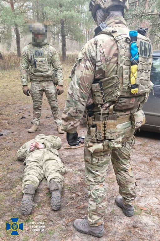 Чоловік, який хотів продавати крадену зброю