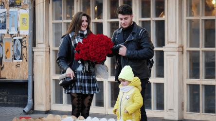 Які ціни на букети у квіткових студіях Одеси 8 березня - 285x160