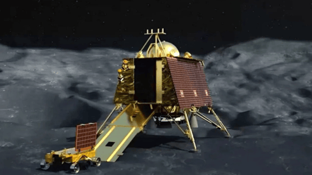 Посадочный модуль "Чандраян-3" достиг орбиты Луны и показал первые кадры - 285x160