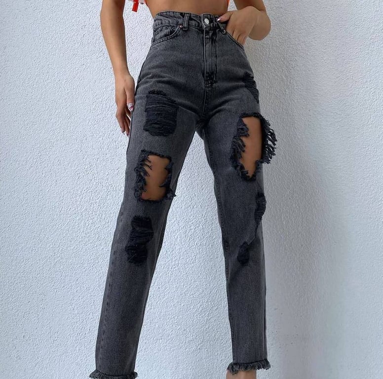 Рвані джинси довго були в тренді, але їх час минув