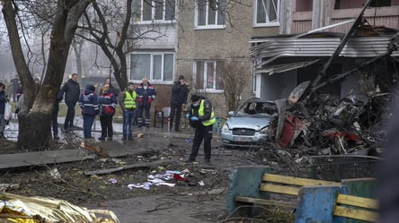 В Киевской области разоблачили мужчину, который украл карточку погибшего в авиакатастрофе в Броварах - 285x160