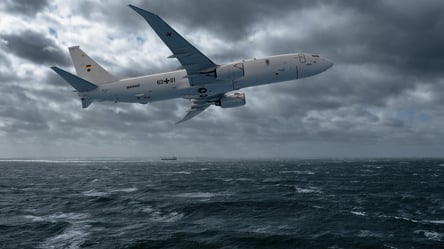 Американська авіація у небі над Чорним морем — яка мета - 290x166