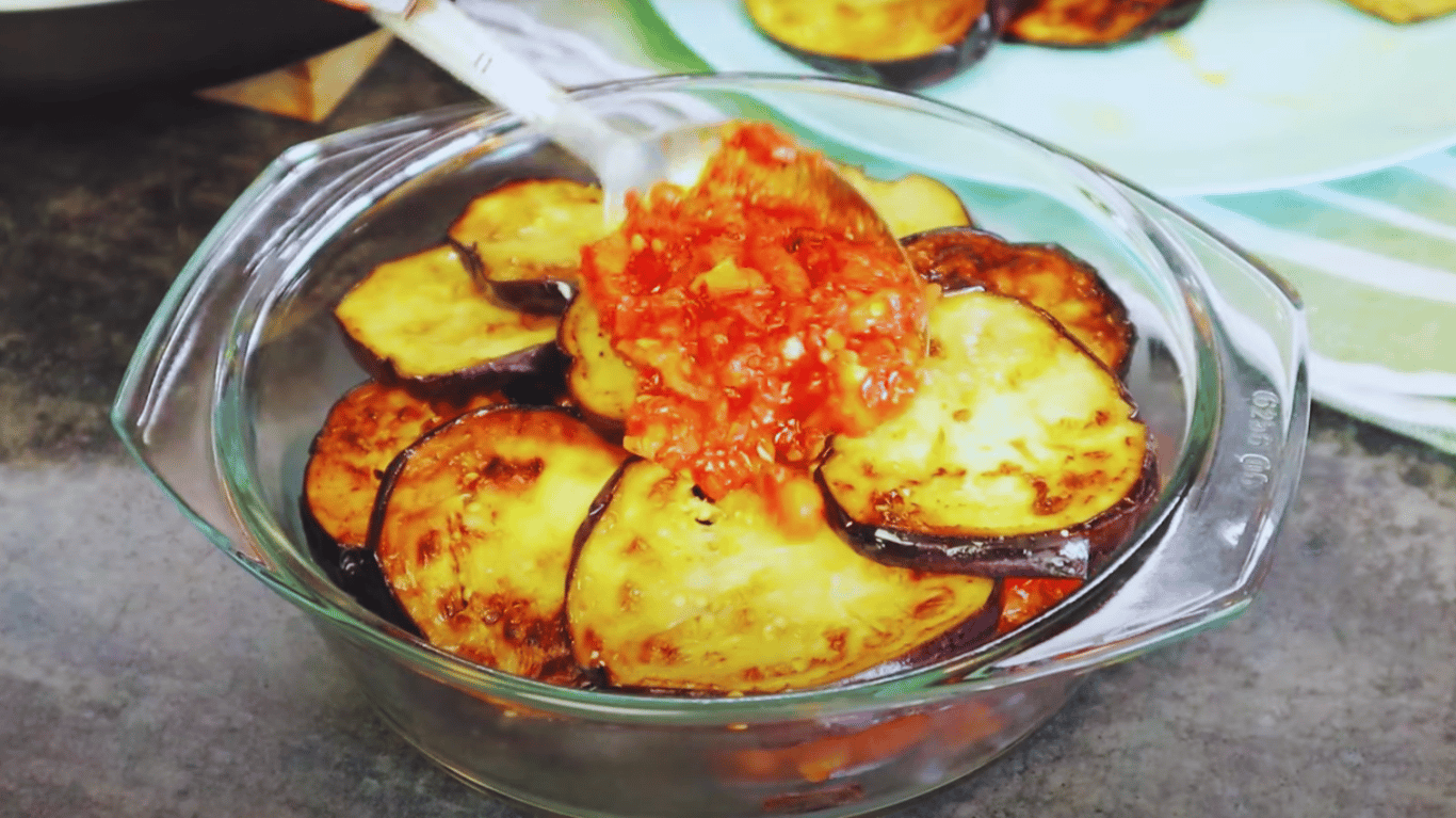 рецепт закуски з баклажанами та аджикою